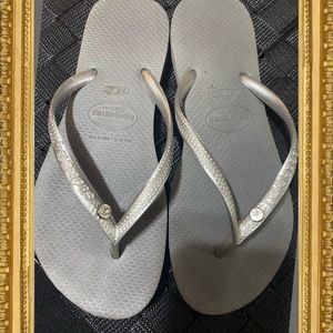 Havaianas silver flip flop